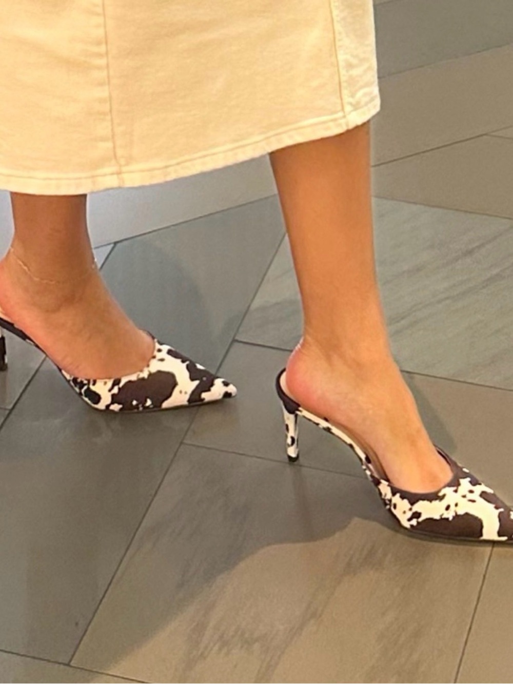 Jessica Simpson 🔥 Cow-Print Pointed-Toe Mule Heels